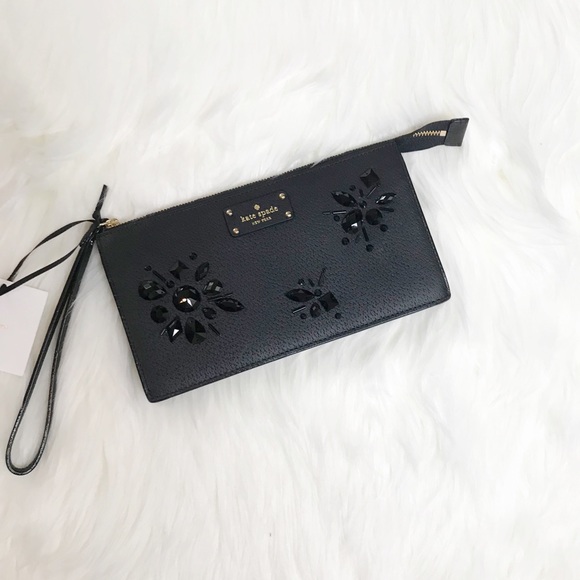 kate spade Handbags - NWT! Kate Spade Ciara Black Wristlet